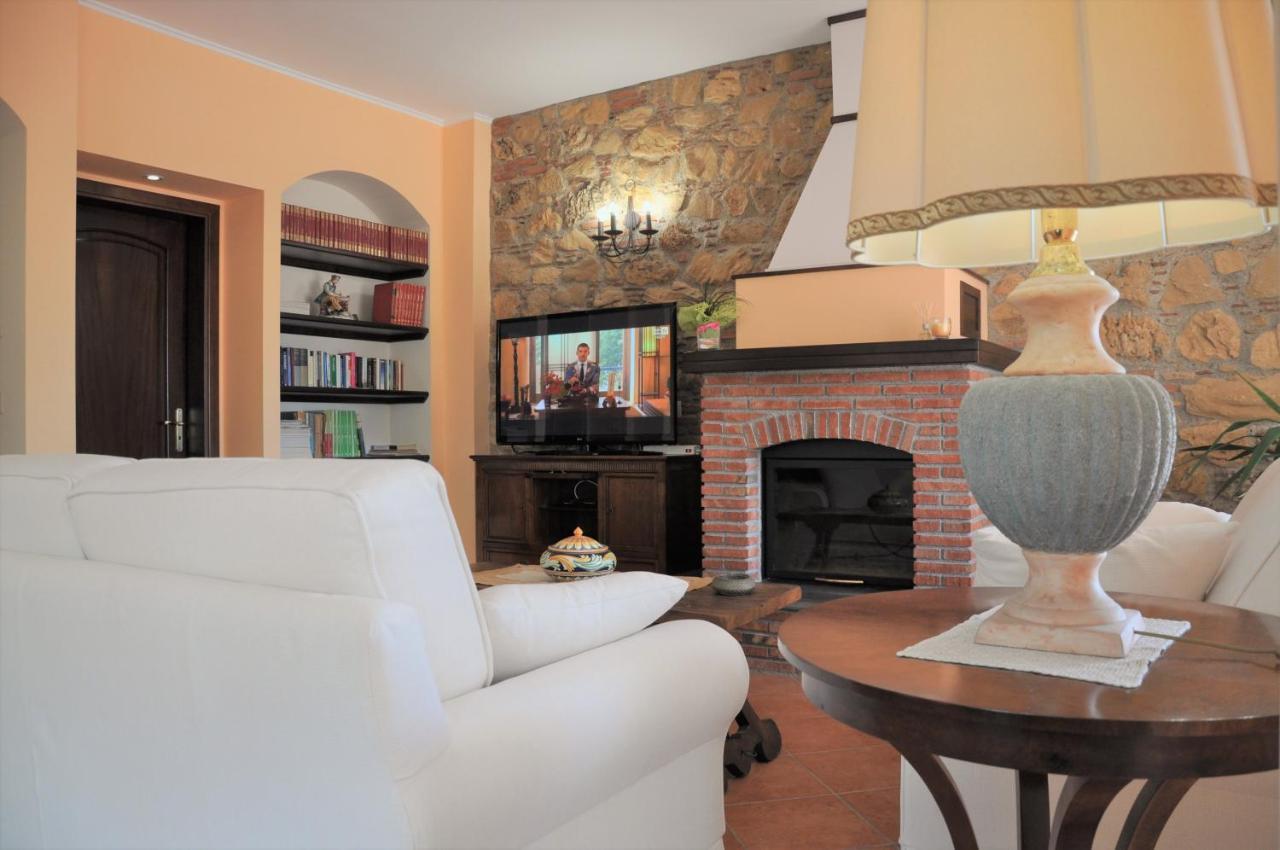 Villa Gramati Savoca Luaran gambar